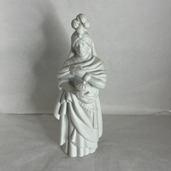 Vintage Avon Nativity Collectibles Porcelain Figurine Set 1980's - Picture 11 of 15